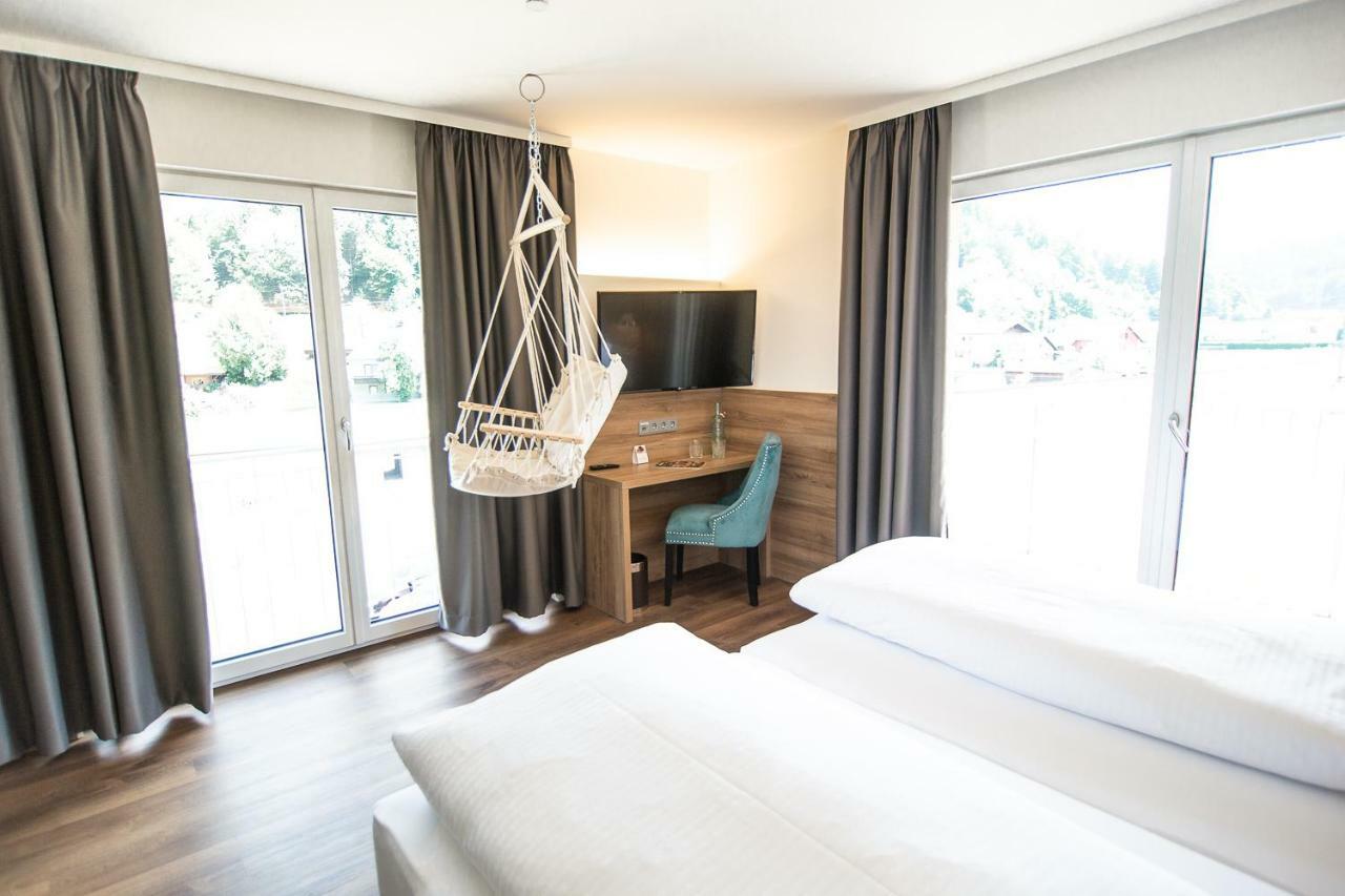 Hotel Weiss Munderfing Εξωτερικό φωτογραφία