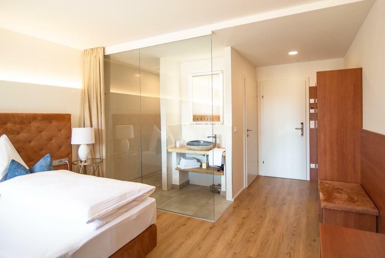 Hotel Weiss Munderfing Εξωτερικό φωτογραφία